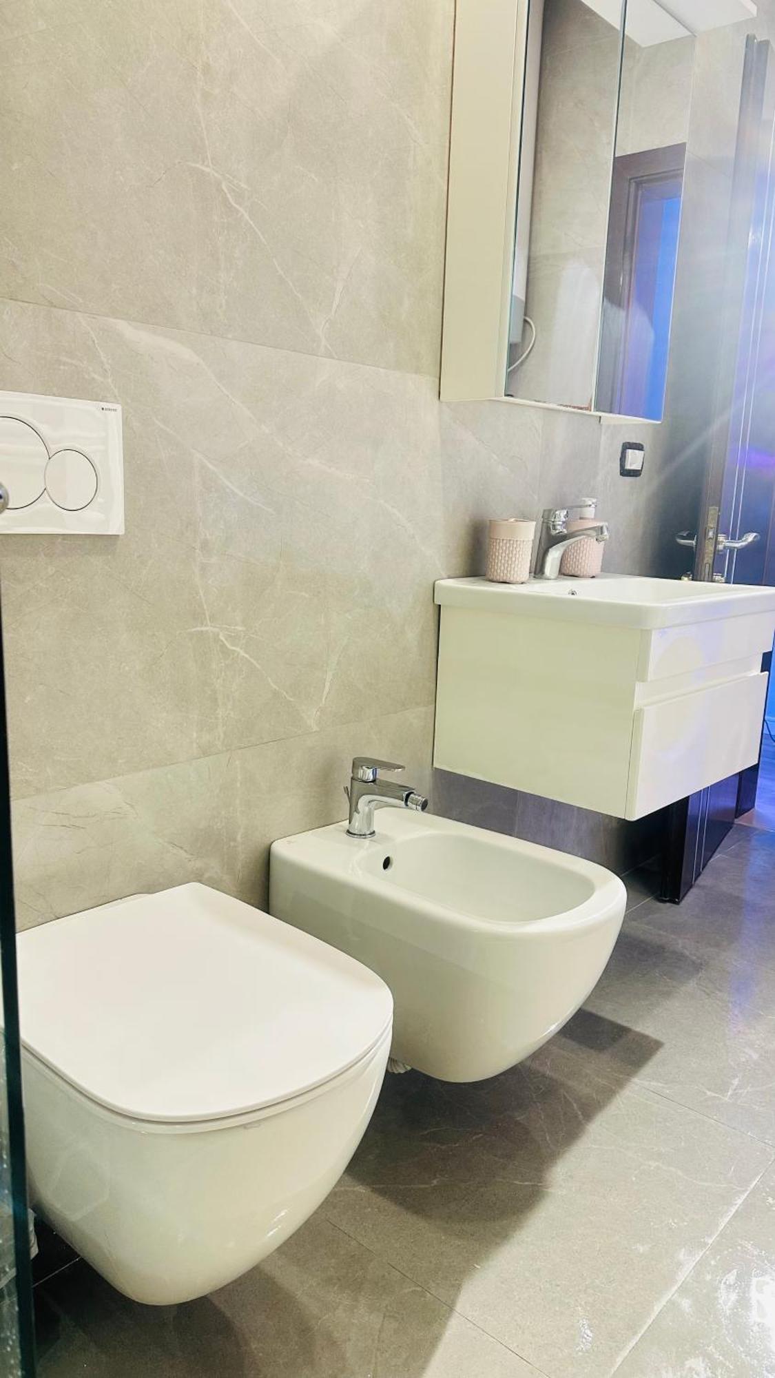 Bllok: Central Cozy Stay, 24/7 Self Check-In تيرانا المظهر الخارجي الصورة