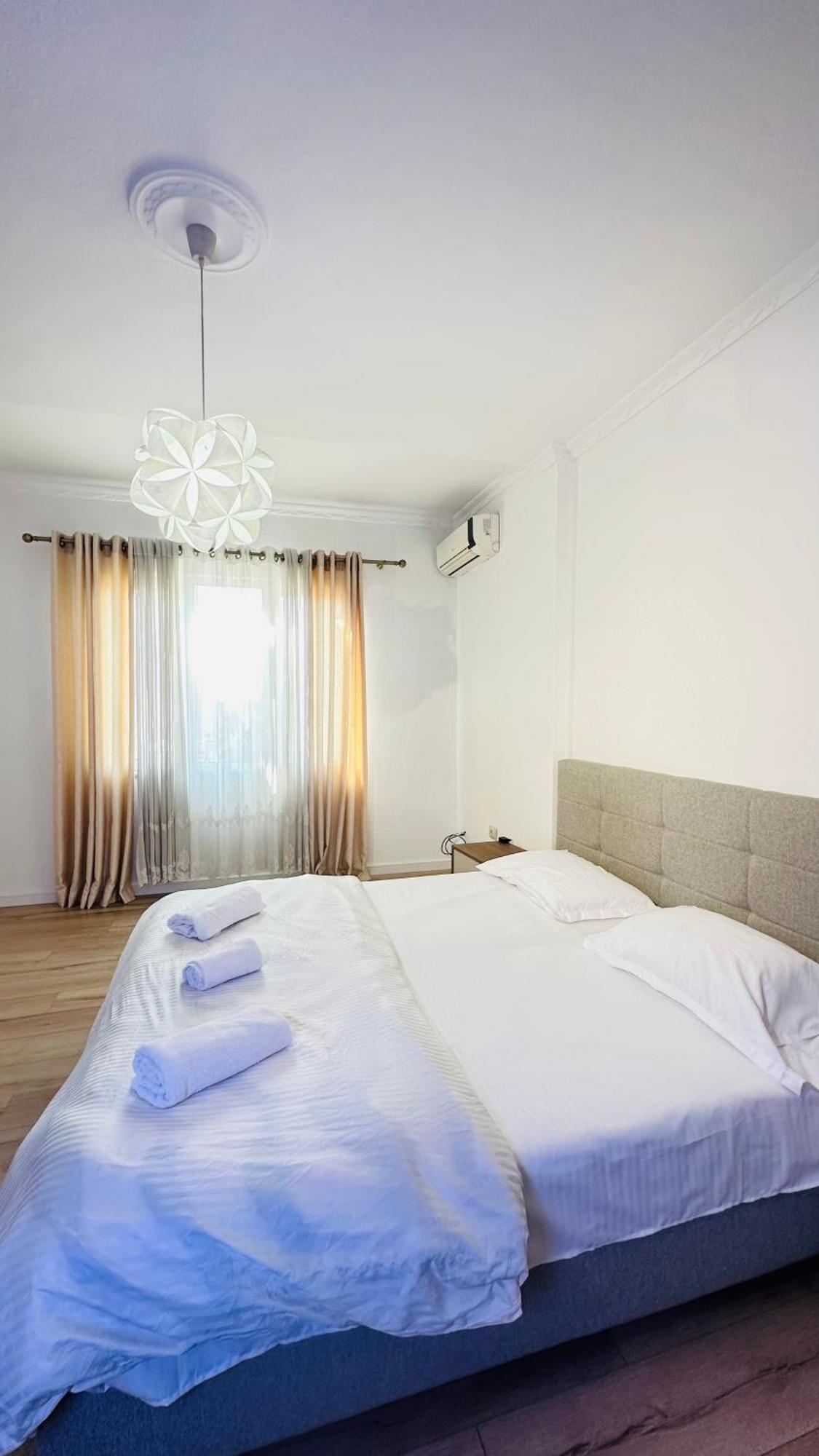 Bllok: Central Cozy Stay, 24/7 Self Check-In تيرانا المظهر الخارجي الصورة